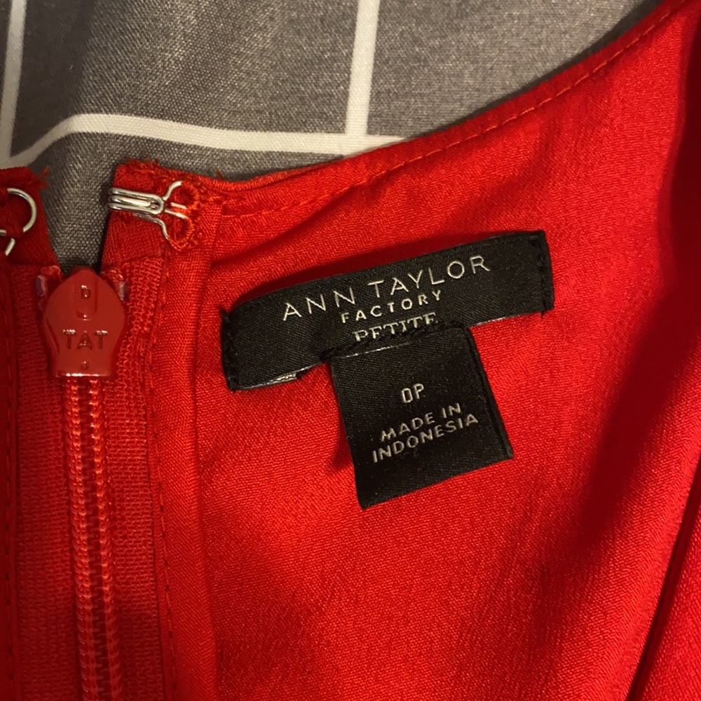 2/$10! ANN TAYLOR. Women’s dress. - Picture 4 of 4